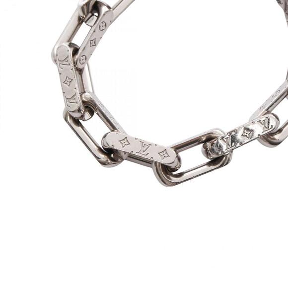 LOUIS VUITTON Silver Monogram Charm Bracelet - Picture 2 of 7
